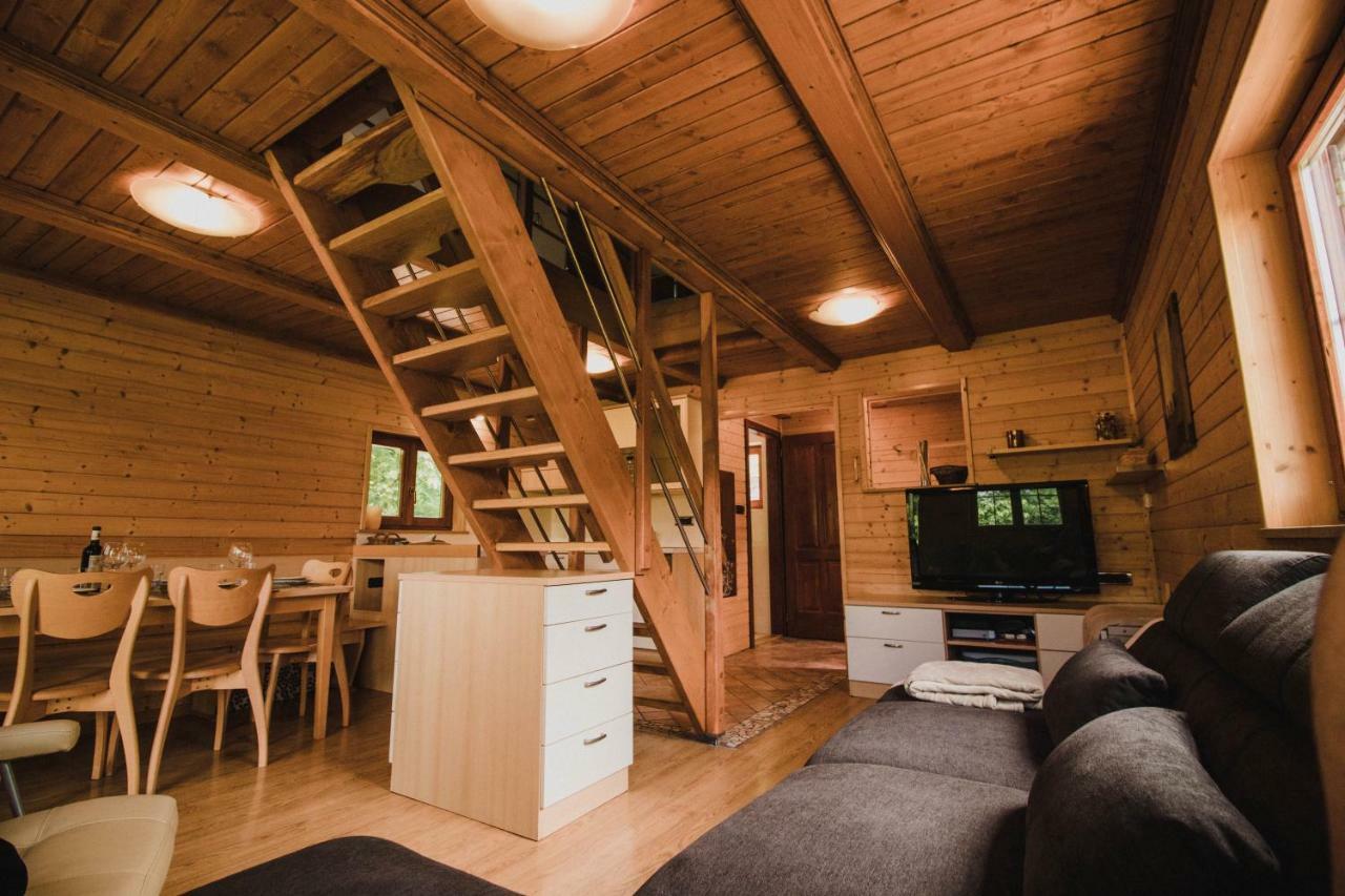 Pluznje Lazec Country Houseヴィラ エクステリア 写真