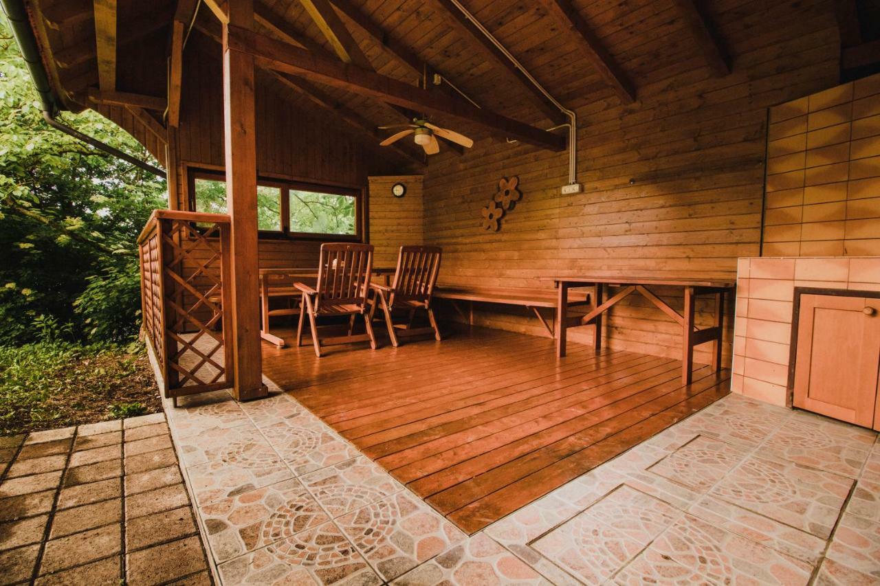 Pluznje Lazec Country Houseヴィラ エクステリア 写真